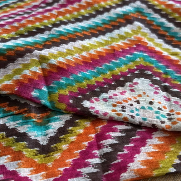 Colorful scarf. - Picture 2 of 5